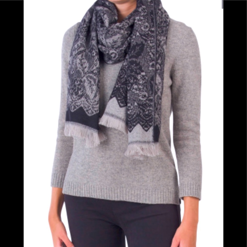 Laundry by Design Lace Pattern Wrap Scarf Shawl NWT